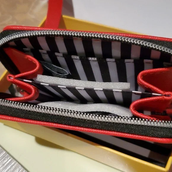 Wallet - Picture 5 of 5